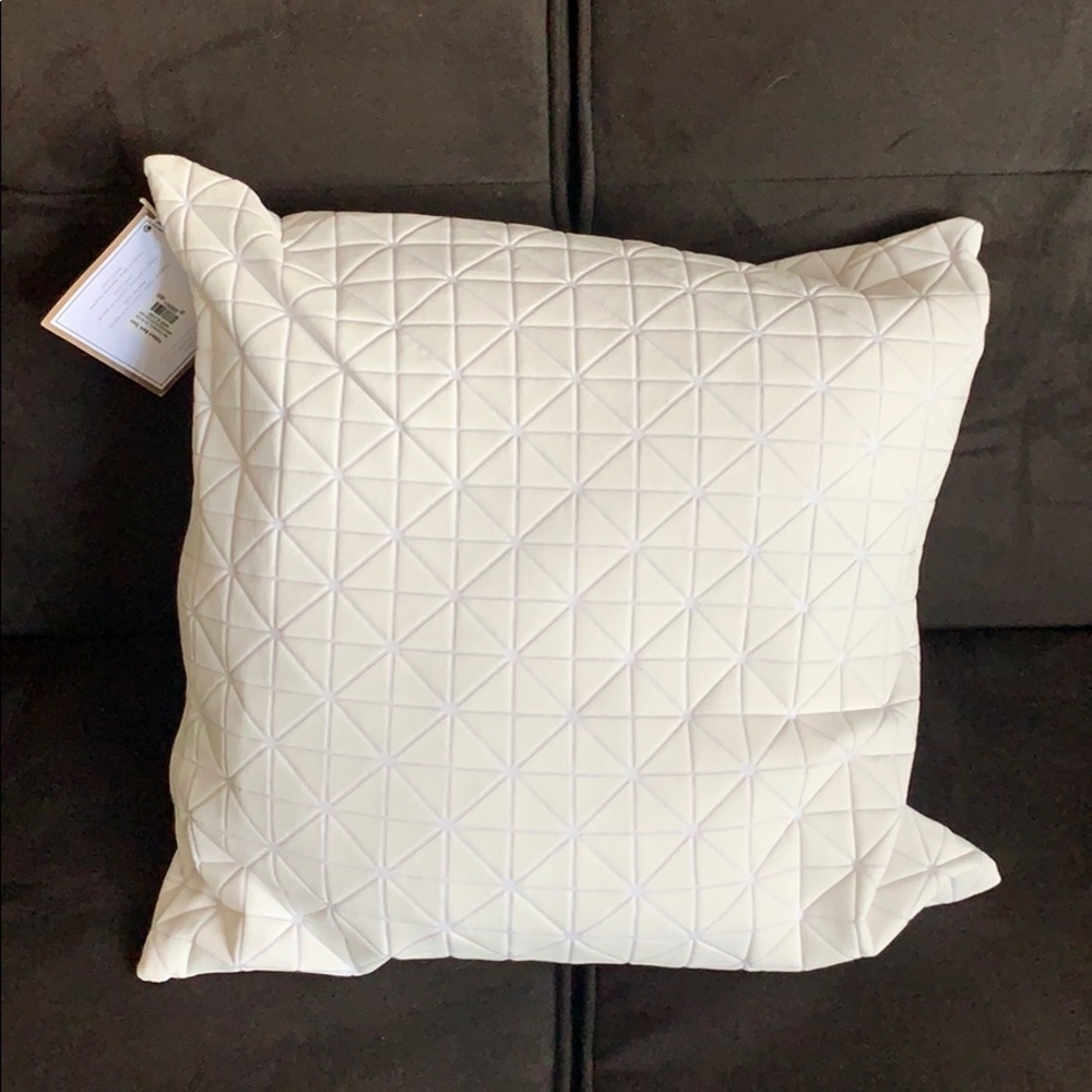 Pottery Barn Teen Modern Faceted Pillow